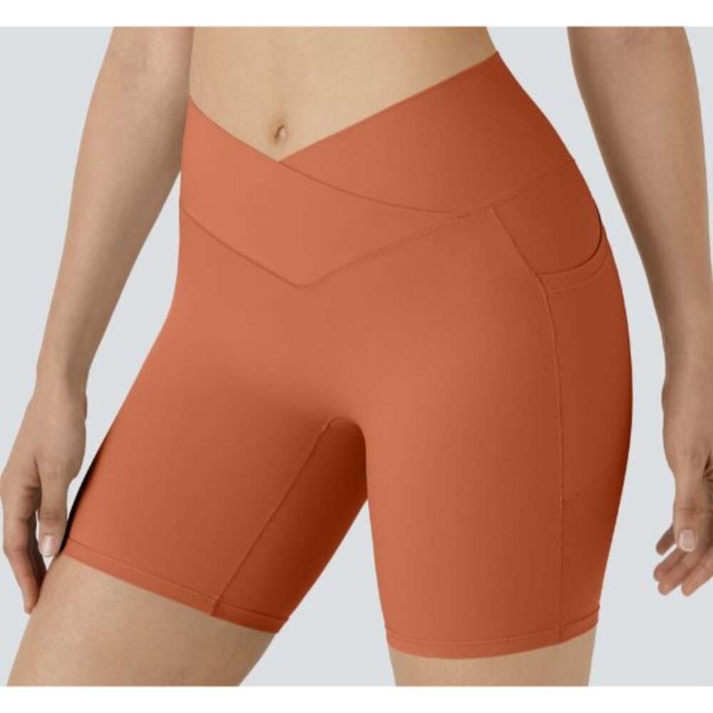 Halara SoftlyZero High Waist Crossover Active Biker Shorts Size Medium